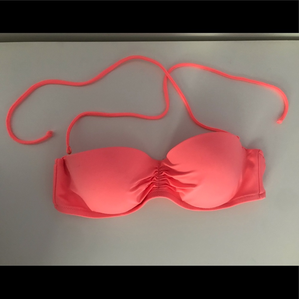 Victoria’s Secret bikini top
